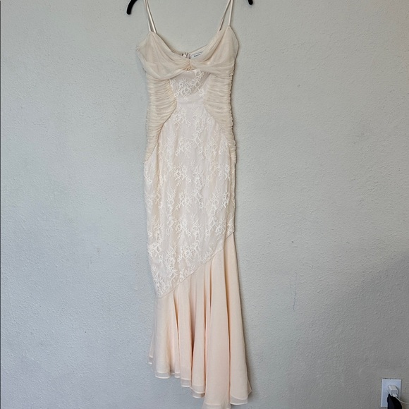 House of CB 'Felicia' Vanilla Chiffron & Lace Gown NWOT size S D-DD - Picture 4 of 14